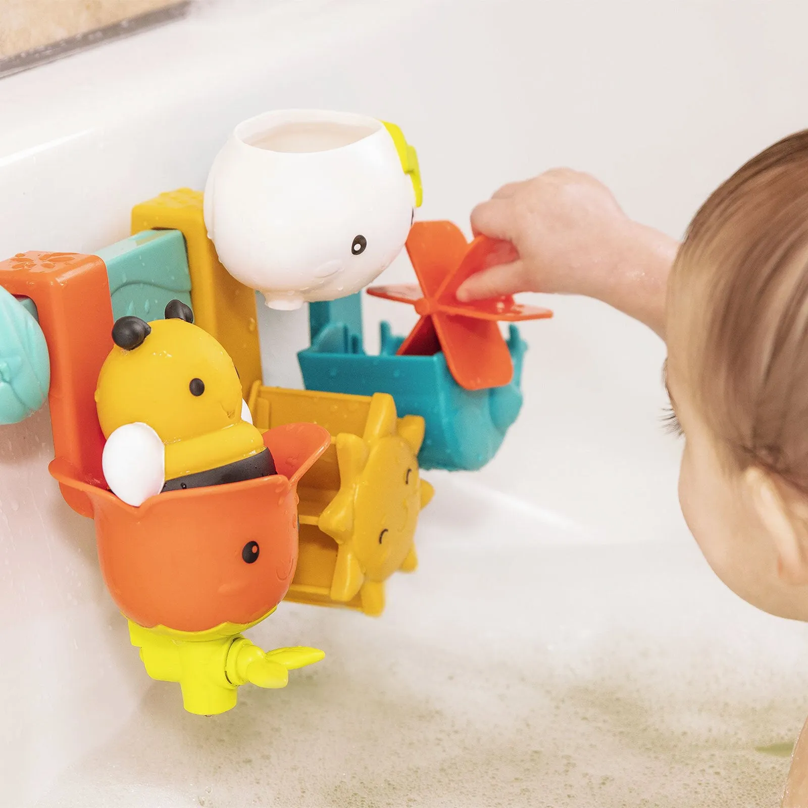 Battat Rain & Shine Bath Bar, 6 Removable Pieces & 2 Suction Cups